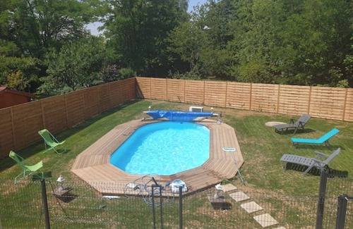 Gurgy House | Maison Familiale Avec Piscine