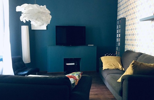 Nevian House | Maison Familiale