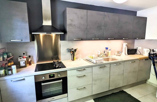 Saint-Julien-les-Villas House | Maison Meublée 74m² Avec Jardin 250m² et Parking