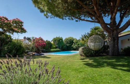 Le Bois-Plage-en-Re Villa | Maison galerie dans un jardin de 1200m2