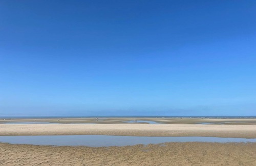 Cucq House | Maison Individuelle à 100 Mètres du Touquet , Jardin ,ménage Inclus