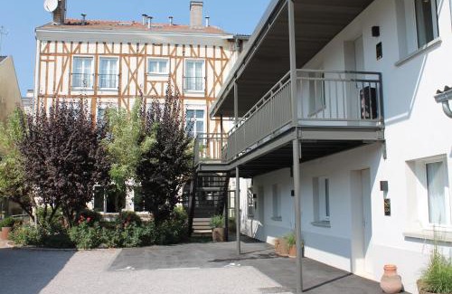 Chalons-en-Champagne Hotel | Maison Lia