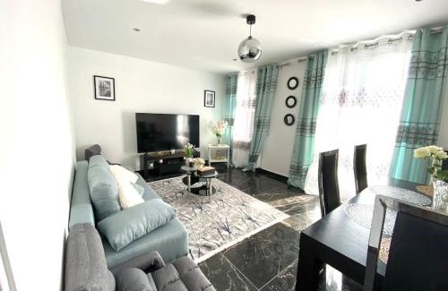 Montfermeil House | Maison Lumineuse et Moderne Paris Disney
