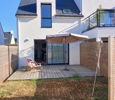 Kerroch Apartment | Maison neuve proche de la plage 3 chambres/accès PMR/Parking