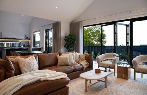 Daylesford House | Maison Noire- stunning Scandinavian design