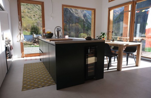 Orcieres Ski Chalet | Maison Outhera - 10 min. from the ski slopes in absolute peace and quiet