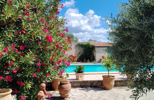Cabrieres-dʼAigues House | Maison Provençale Proche de Lourmarin, au Cœur du sud Lubéron