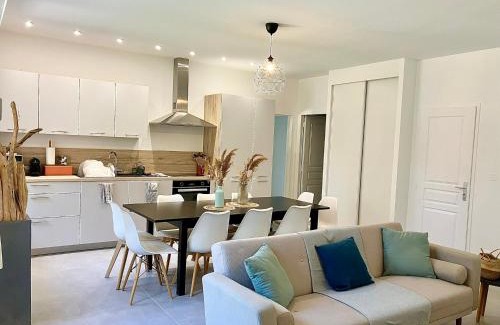 Brindas Villa | Maison rénovée 12 pers 15mn de Lyon,35mn Eurexpo