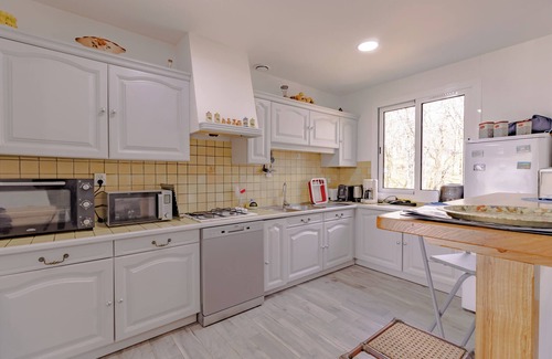 Saint-Cernin-de-Larche House | Maison Sur le Causse Corrézien: Charming getaway with fireplace, garden, and guaranteed peace