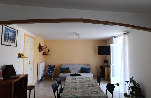 Saint-Georges-de-Luzencon House | Maison spacieuse et agréable