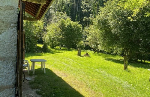 Attignat-Oncin House | Maison Savoyarde à Proximité du LAC D'aiguebelette