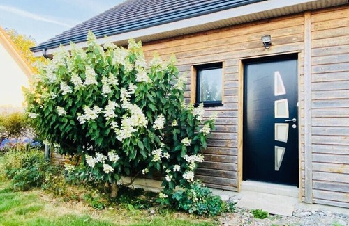 Longueil House | Maison Tout Confort, Large Relaxing Garden, 2/3kms from Quiberville Beach