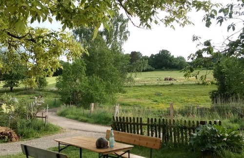 Aua Apartment | Maisonette apartment in an old half-timbered house on a horse farm in the middle of nature