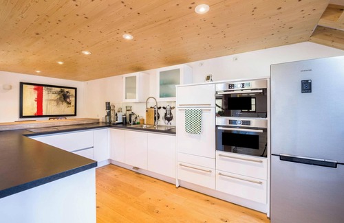 Unterwoessen Apartment | Maisonette Apartment at Lake Wössen with Lake View and private entrance