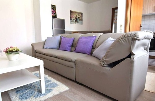 Troisdorf-West Apartment | Maisonette Apartment , 65qm, 1 Schlafzimmer, 1 Wohn-/Schlafzimmer, Max. 5 Personen