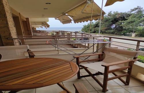 Gerakini Apartment | Maisonette of 6 persons 50 meters from the sea