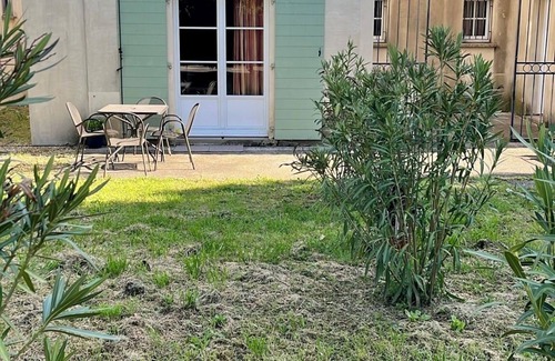 Gallargues-le-Montueux Cottage | Maisonnette 2 Chambres Dans un Cadre Sympa ! Plage, Commerce à Proximité