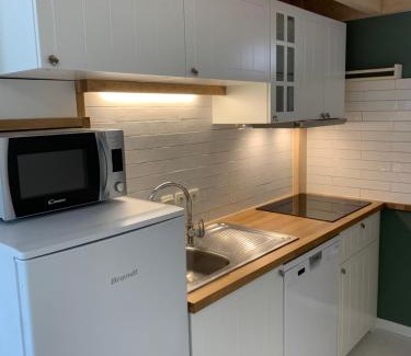 Saint-Georges-d'Oleron House | Maisonnette Mimosa H3 avec piscine intérieure chauffée à 400 m de la plage et ménage de fin de séjour compris