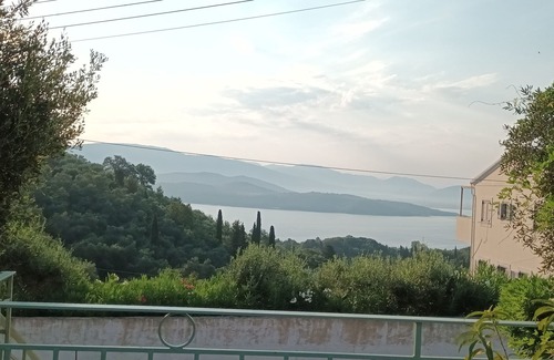 Agios Stefanos Villa | Maistro Cottage with Private Pool and Sea Views