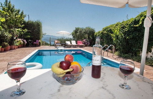 Agios Stefanos Villa | Maistro Cottage with Private Pool and Sea Views