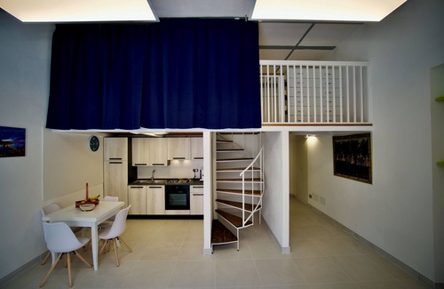 Ischia Porto Apartment | Maja Apartment with Jacuzzi