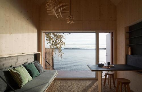 Kaakkoinen District House | Majamaja Helsinki off-grid retreat
