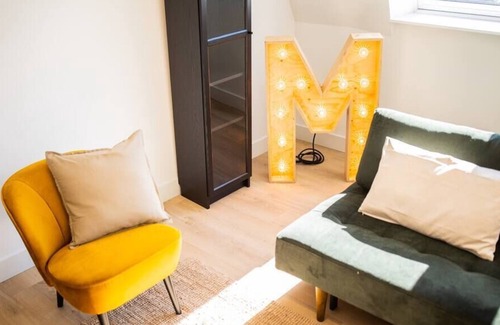 De Bilt Apartment | Majestic 1 Bed Serviced Apartment 54m2 -ESS38M-