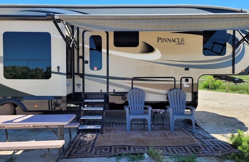 Port Bolivar RV Rental | Majestic Beach Camper at Hailey's Beach-n-Bay RV Resort #13