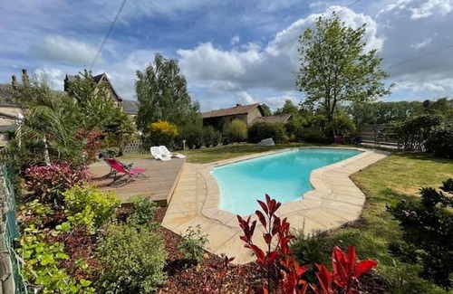 Clesse House | Majestic Holiday Home in Clesse with Garden