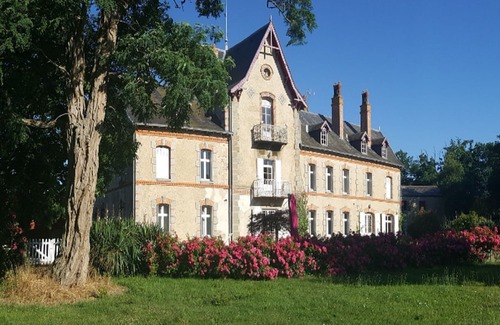 Clesse House | Majestic Holiday Home in Clesse with Garden