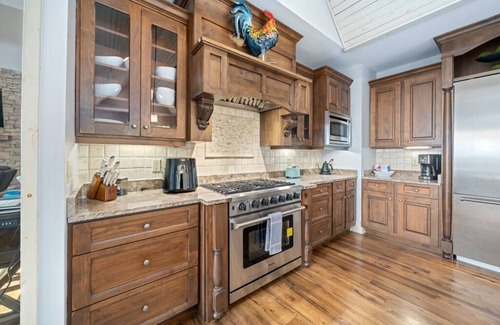 Vein Mountain House | Majestic Mountain Manor | Perfect, Pet-Friendly Mountain Retreat with Amazing Views
