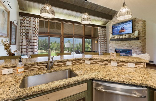 Purgatory House | Majestic Mountain Retreat (#740) | At Golf, Near Ski - AC/Pool/HotTub