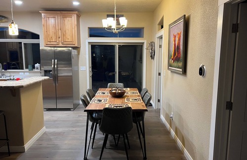Shining Mountains House | Majestic Mountain View Home