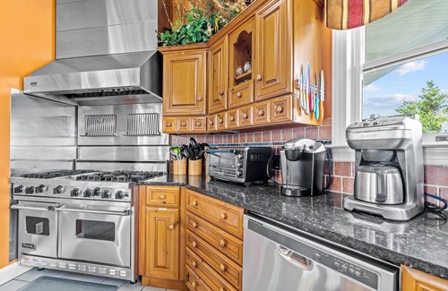 Corolla House | Majestic Oceanfront Estate w/pool, hot tub, theater, elevator: Sunnybank-NC.com