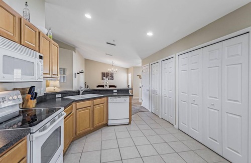 Majestic Palms House | Majestic Palms Close To Beach 3 Bed/2 Bath South Facing Lanai Resort Facilities