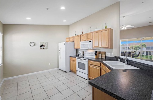 Majestic Palms House | Majestic Palms Close To Beach 3 Bed/2 Bath South Facing Lanai Resort Facilities