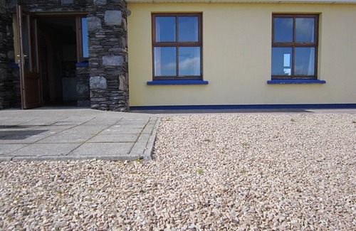 Caherdaniel House | Majestic Sea Views, Family Friendly, Pet Friendly, Wheelchair Accessible