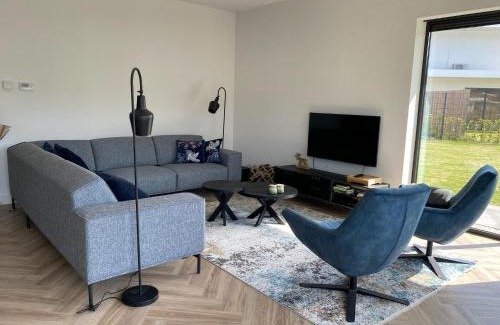 Zeewolde Villa | Majestic villa in Zeewolde with garden