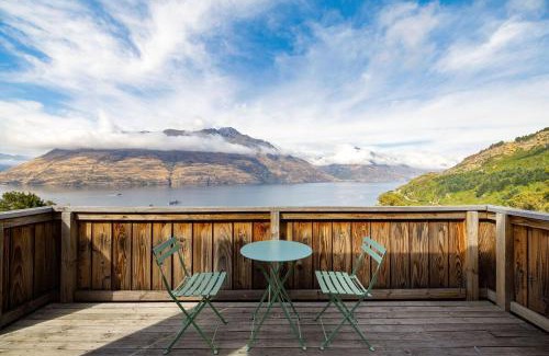 Sunshine Bay House | Majestic Waters