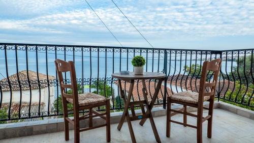 Petalidi House | MAKAROUNIS THEA