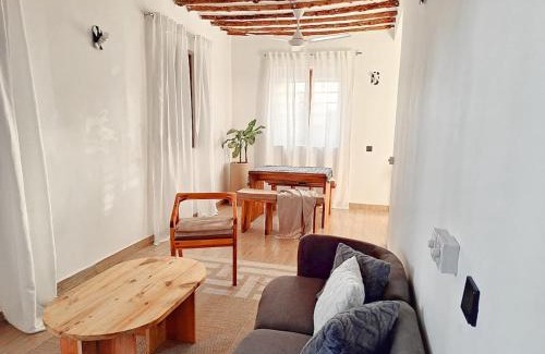 Jambiani Apartment | Makasi Zanzi - Minimalist apartment in Jambiani Village