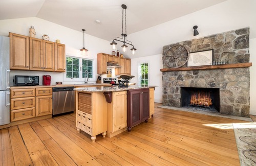 Brookfield House | Make lifelong memories at this New England Quintessential Country Getaway