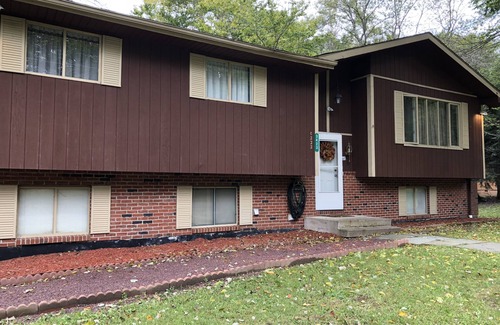 Tobyhanna House | Make Nature's Nest of the Poconos your home away from home