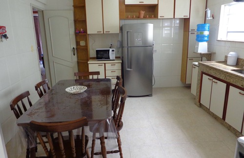 Centro Apartment | MAKE YOURSELF AT HOME!Wide, 4 Bedrooms, AR Condcionado, FREE WI-FI, near the crafts fair!