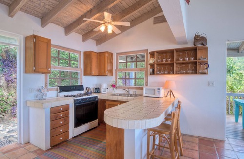 Brewers Bay Villa | Makere House - Spacious 1 Bedroom Villa, Magnificent Views, 5 Mins To Beaches