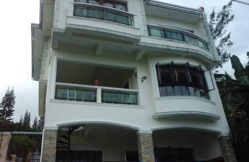 Los Banos House | Makiling Heights PanoramicView Rest House