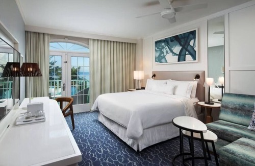 South Sound House | Making The Best Memories Along The Way! Beachfront, Short Drive to Heroes Square