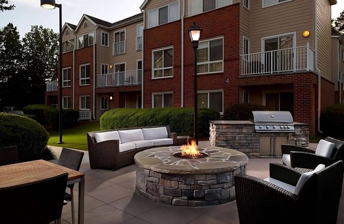 Alpharetta House | Making The Best Memories Along The Way! Free Breakfast, Outdoor Fireplace