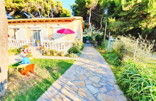 Agios Ioannis House | Makis&Fani Homes. Seafront Homes Supreme Vacations!