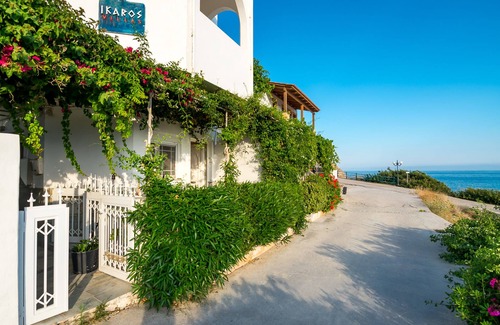 Makry Gialos Apartment | Makrigialos: High standard property, studio flat by the sea